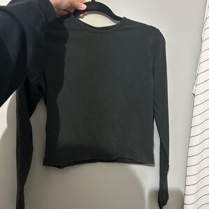 Skims long sleeve cropped shirt!